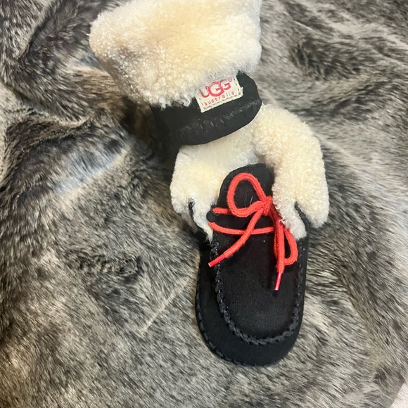 Baby UGGs size 4/5 SOLD - Picture 5 of 5